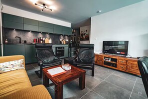 TV