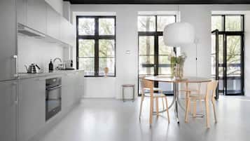 Geladeira, fogão, cooktop, lava-louças