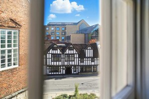 Interior - Aldwark Mews Summary: (York)