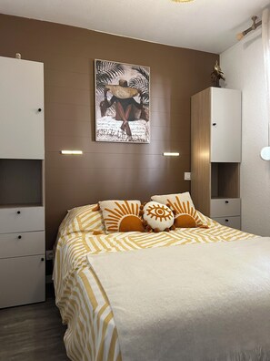 1 bedroom, iron/ironing board, WiFi