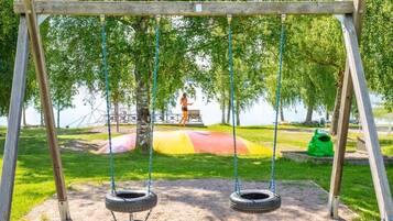 Children’s play area – outdoor