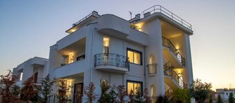 Viroga suite apartments