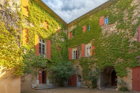 Exterior. Spacious, modern loft in a château near Aix.