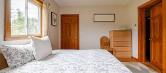 Mohonk's Peaceful 5BR-3BA~Jacuzzi~Huge Deck~Right On Coxing Kill~ Private Road