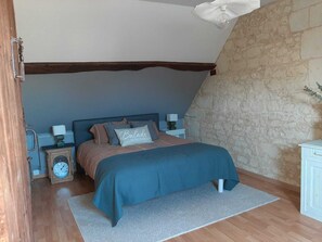 Double Room, Garden View | Free WiFi