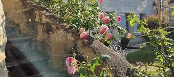 AU PIED DU LAVOIR