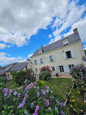 Exterior - AU PIED DU LAVOIR (Gennes-Val-de-Loire)