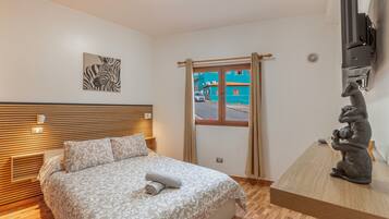 1 室のベッドルーム、アイロン / アイロン台、WiFi、ベッドシーツ