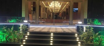 Luxurious Jeedah Beach Harbour By Check