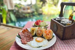 Unclassified image, 4 of 10, button - Tung Homestay (Nan)