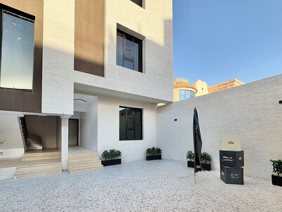 Roaa Al-Jamwaut