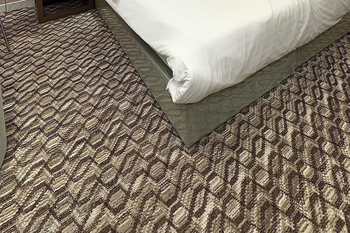 Premium bedding, minibar, iron/ironing board, WiFi (free)