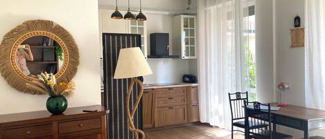 1 chambre, fer et planche Ă repasser, Wi-Fi, draps fournis