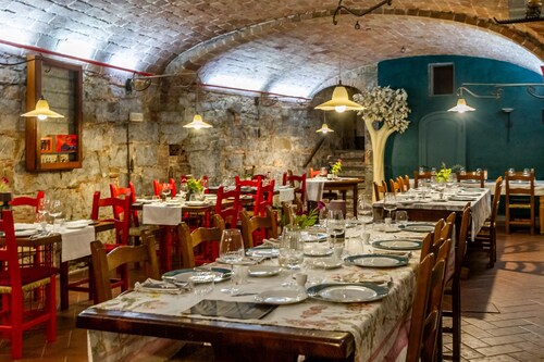 Bed and Breakfast 'Palazzo Ghio' with Wi-Fi and Air Conditioning