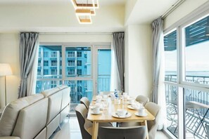 Room - Thompson Suites Okada (Bayshore 2 Residence) (Paranaque)