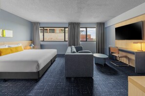 Quarto, 1 cama King (One of a Kind) | Roupas de cama premium, edredons de pluma, camas com colchões pillow-top