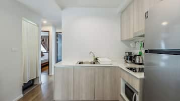 Apartment, Balcony | Private kitchen