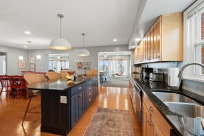 Fridge, microwave, oven, stovetop - Lake Erie Beachfront Retreat - 8 BR + Private Beach & Hot tub! (Madison)