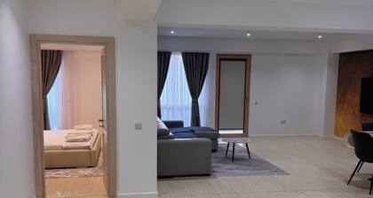 Charming 1-bedroom apartment in cool Curtea de Argeș with AC