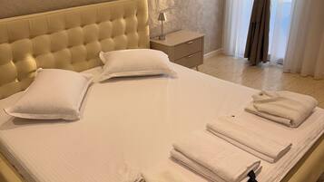 1 dormitori, wifi i roba de llit