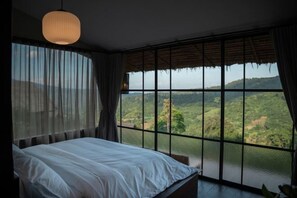 Room - Chai Cheevit Maesa (Mae Rim)