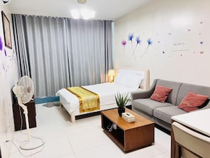 1 bedroom, iron/ironing board, internet, bed sheets