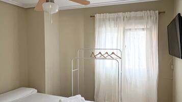 Habitación Confort doble, vistas a la ciudad | Wifi gratis