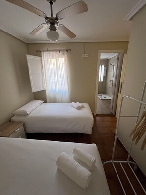 Comfort-Zweibettzimmer, Stadtblick | Kostenloses WLAN