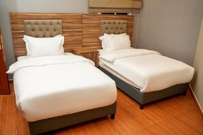 Minibar, desk, free WiFi, bed sheets
