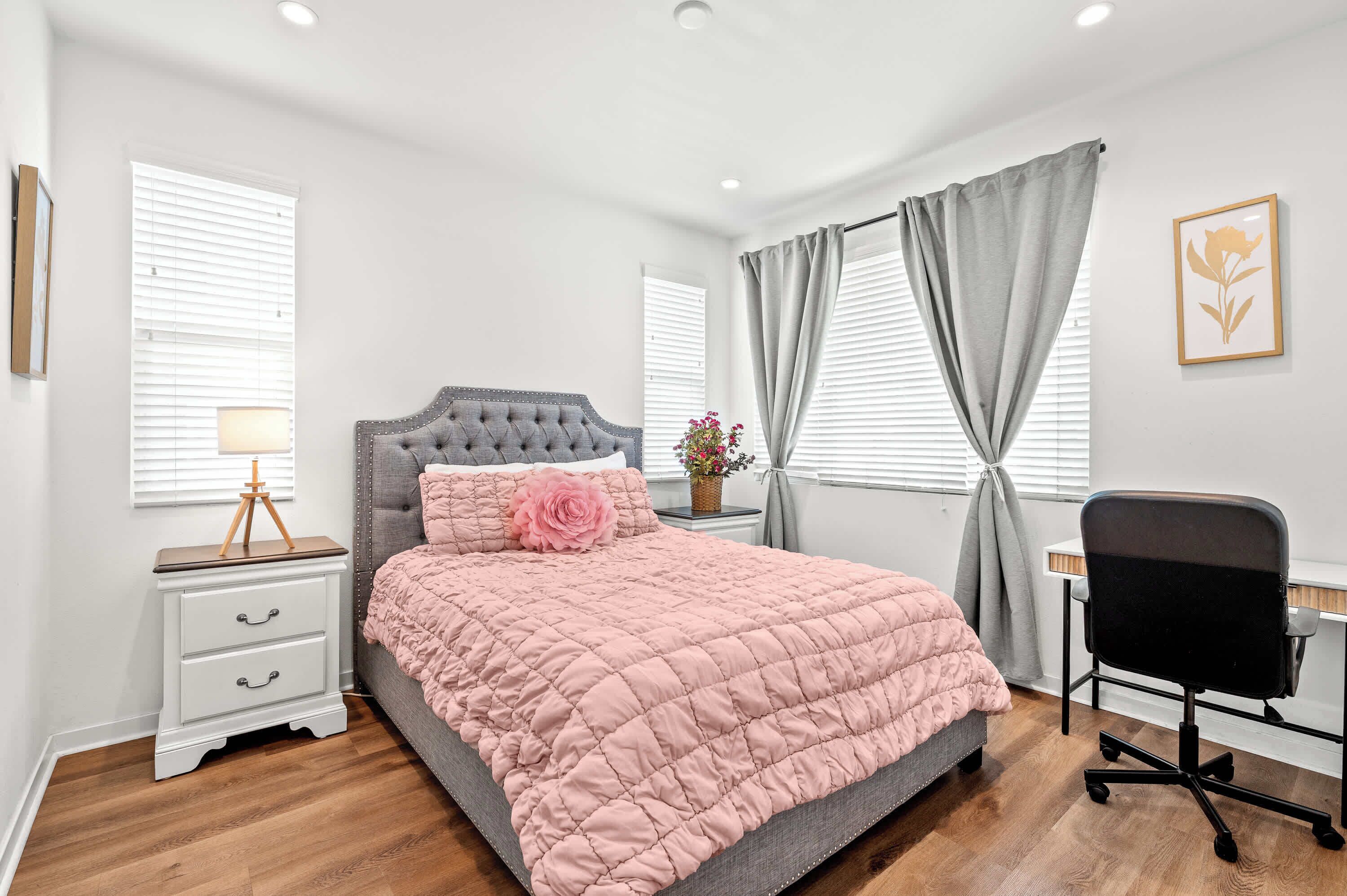 1 多间卧室、熨斗/熨衣板、WiFi、床单