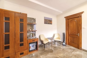 Family Triple Room, City View | In-room safe, desk, blackout curtains, soundproofing