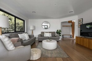 TV, fireplace, books, offices