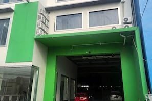 Exterior - Shakti Inn Jati Asih (Jatiasih)