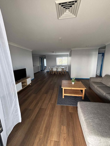 Atlantis Apartment - Spacious apartment in Two Rocks