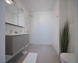 Apartment | Exterior - Apartment in Breskens With Balcony (Breskens)