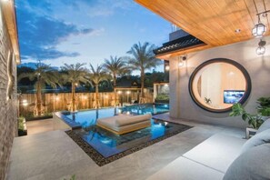 Piscine extérieure