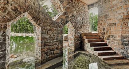 Hot Tub & Sauna coming in May! Large 6 bedroom, 6.5 bath restored Victorian home at Indiandale Springs