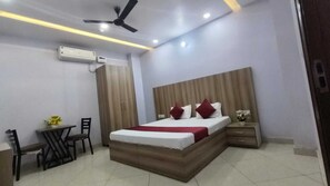 Deluxe Double Room, City View | Free WiFi