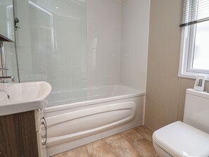 Shower - Delta Superior (Ruthin)