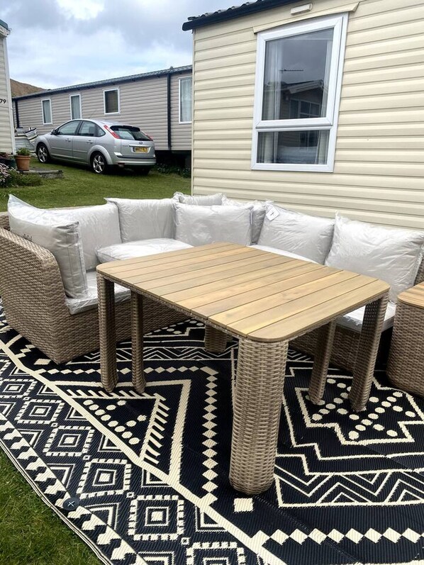 House, 2 Bedrooms | Outdoor dining