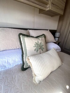 House, 2 Bedrooms | 3 bedrooms