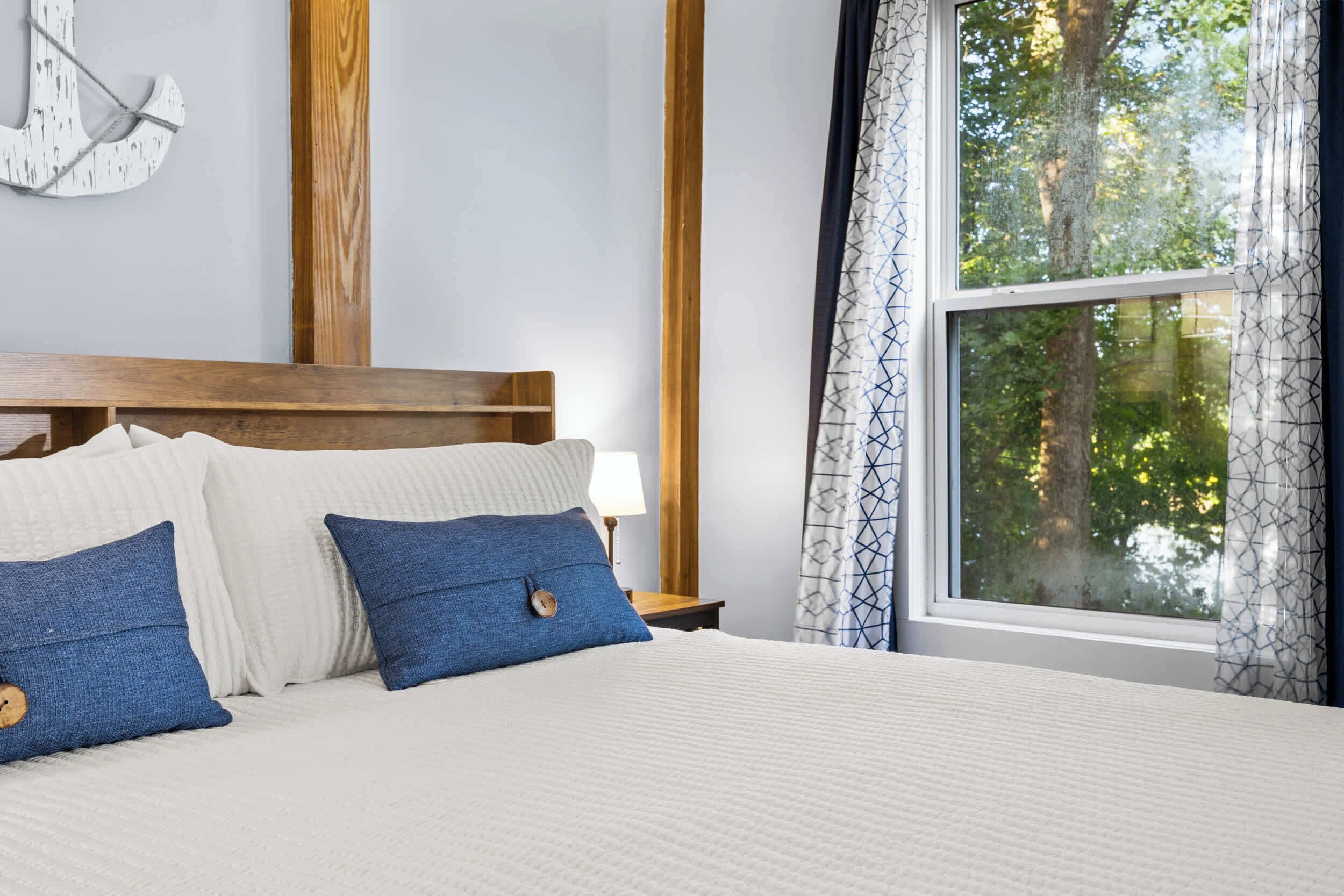 3 habitaciones, escritorio, tabla de planchar con plancha y wifi 