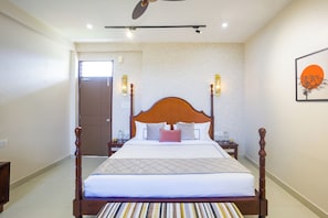 Iron/ironing board, free WiFi - Elivaas Esh Cottage Willow | Hillside With Lush Garden (Palampur)