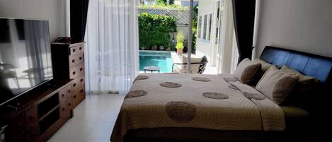 3 habitaciones, escritorio, tabla de planchar con plancha y wifi gratis