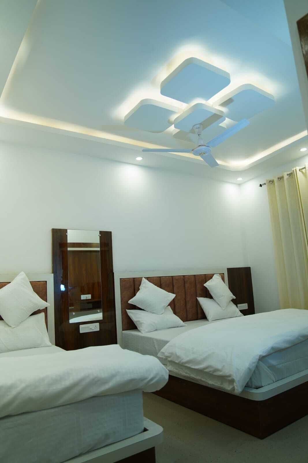 Triple Room | Rollaway beds, free WiFi, bed sheets