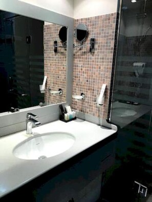 Junior Suite | Bathroom