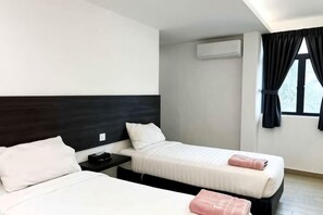 Unclassified image, 4 of 21, button - E-Hotel @ Kulim (Kulim)