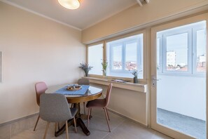 Classic Apartment, Sea View | Living area | 65-inch flat-screen TV with satellite channels - Le Blue (Split)