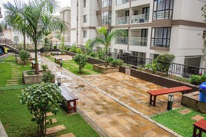Standard Apartment, Balcony, Courtyard View | Courtyard view