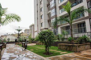 Courtyard view - Ashmere by Edmor Suites. (Nairobi)